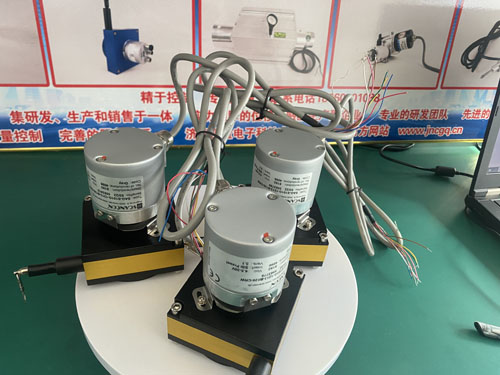 拉線位移傳感器通斷電時會產生瞬間的反向高壓 拉線位移傳感器通斷電時會產生瞬間的反向高壓