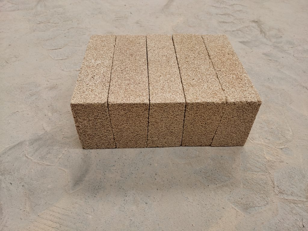 輕質保溫磚_高鋁聚輕保溫磚刀口型T38